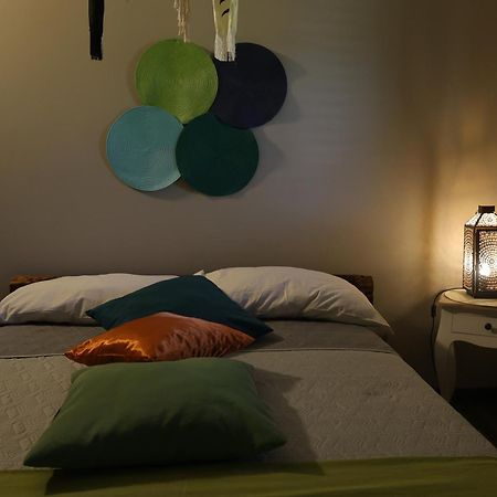 Le Stanze Dei Colori Hotel Aci Bonaccorsi Luaran gambar