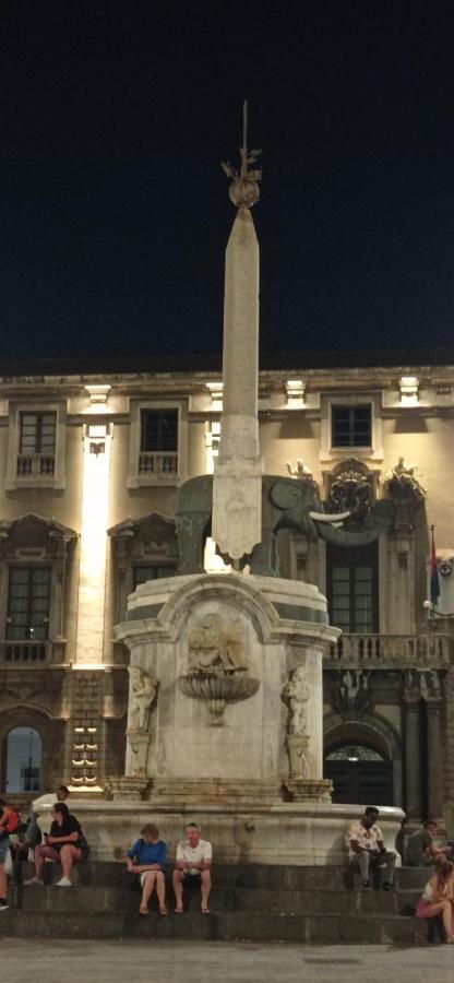 Le Stanze Dei Colori Hotel Aci Bonaccorsi Luaran gambar