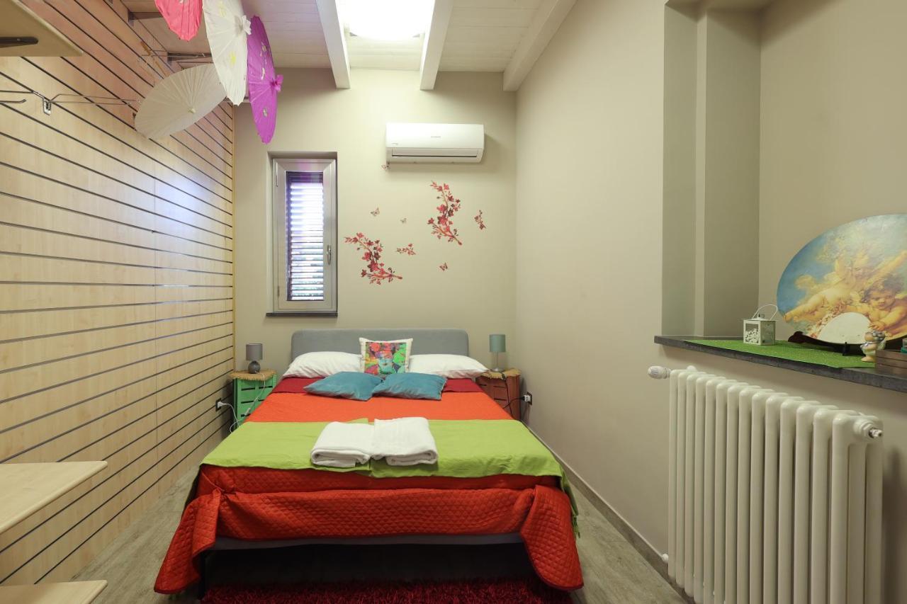 Le Stanze Dei Colori Hotel Aci Bonaccorsi Luaran gambar